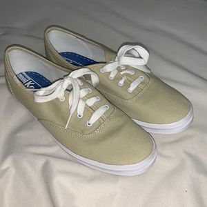 SOLD Keds Size 8.5